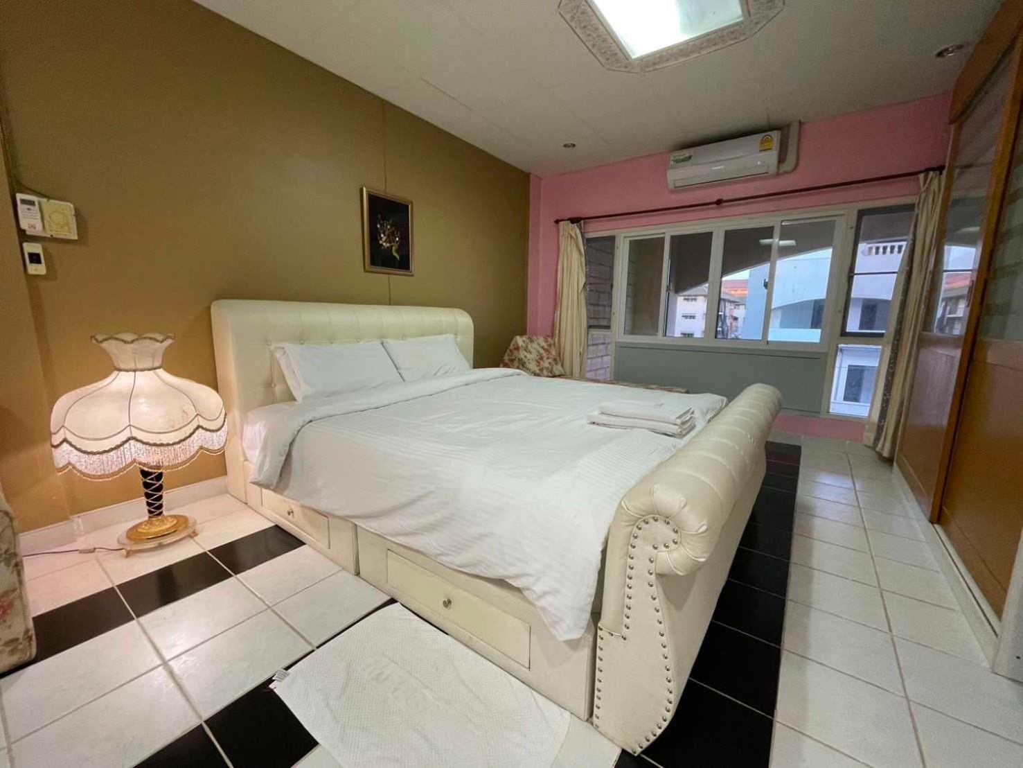 Oyo 75486 Anna Residence Jomtien Zewnętrze zdjęcie